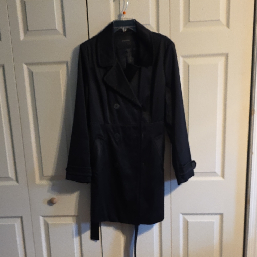 Tahari Classic Black Trench Coat